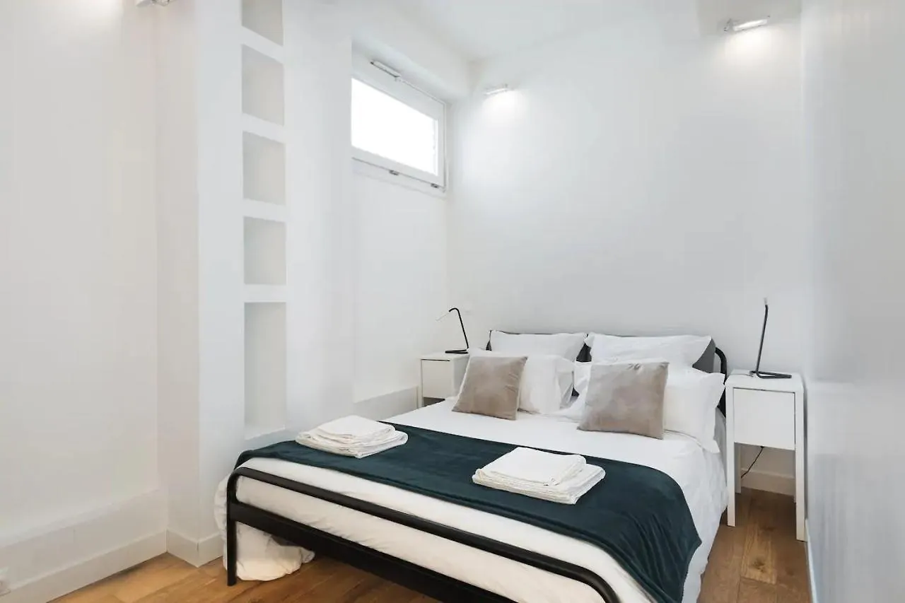 3 Double Bedrooms In Montmartre Near Subway Ac * Paris