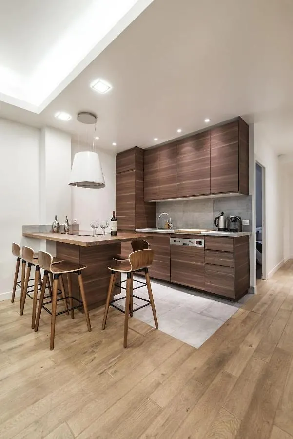Apartment 3 Double Bedrooms In Montmartre Near Subway Ac